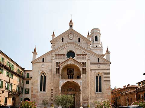 The Cathedral Complex - Chiese Vive - Chiese Verona
